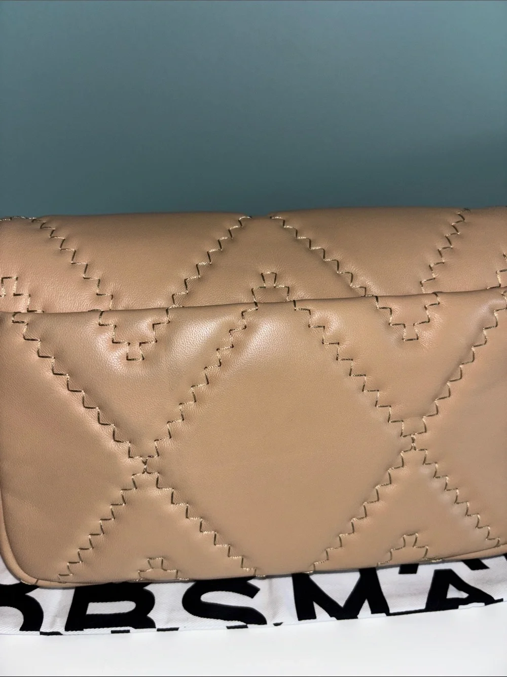 Marc Jacobs Quilted Leather Shoulder Bag - Picture 3 of 12